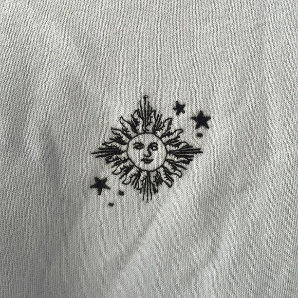 NWT Hollister crop baby blue sun crew neck sweatshirt - Picture 2 of 6